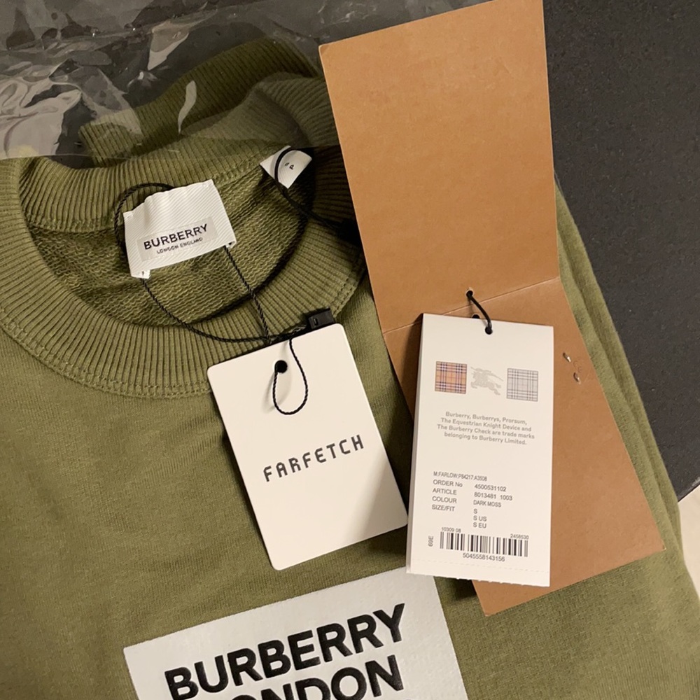 Burberry Men Sweatshirt Size:S Brand new.